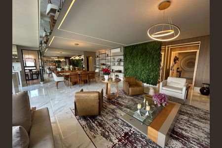 Apartamento à venda com 228m², 3 quartos e sem vagaSala