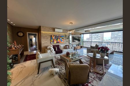 Apartamento à venda com 228m², 3 quartos e sem vagaSala