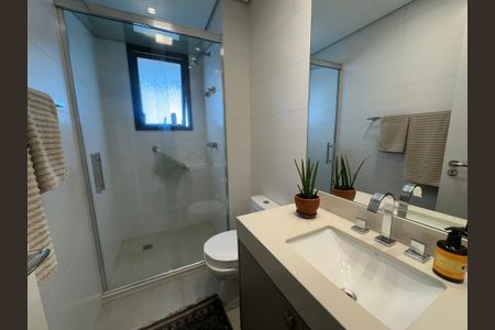 Apartamento à venda com 228m², 3 quartos e sem vagaBanheiro do Sr.