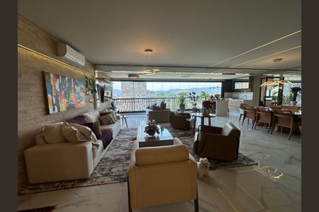 Apartamento à venda com 228m², 3 quartos e sem vagaSala