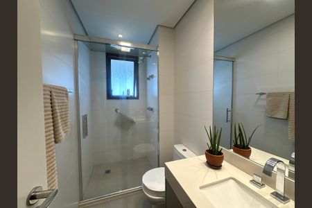 Apartamento à venda com 228m², 3 quartos e sem vagaBanheiro do Sr.