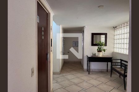 Apartamento à venda com 44m², 1 quarto e 1 vagaHall social