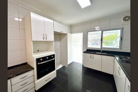 Casa de condomínio à venda com 85m², 2 quartos e 1 vaga Casa de condomínio à venda com 85m², 2 quartos e 1 vagaCozinha