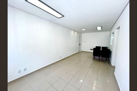 Casa de condomínio à venda com 85m², 2 quartos e 1 vaga Casa de condomínio à venda com 85m², 2 quartos e 1 vagaSala