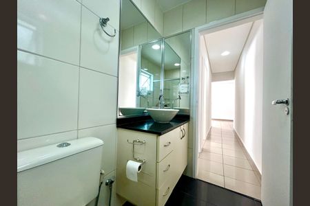 Casa de condomínio à venda com 85m², 2 quartos e 1 vaga Casa de condomínio à venda com 85m², 2 quartos e 1 vagaBanheiro