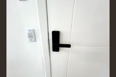 Casa de condomínio à venda com 85m², 2 quartos e 1 vaga Casa de condomínio à venda com 85m², 2 quartos e 1 vagaFechadura