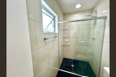 Casa de condomínio à venda com 85m², 2 quartos e 1 vaga Casa de condomínio à venda com 85m², 2 quartos e 1 vagaBanheiro