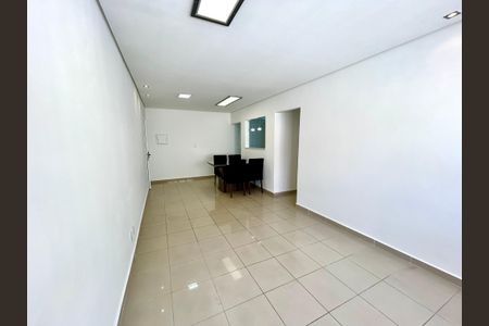Sala de casa de condomínio à venda com 2 quartos, 85m² em Jardim Bom Clima, Guarulhos