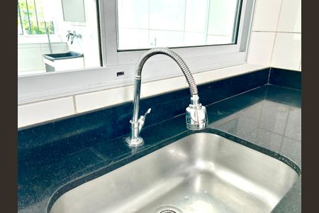 Casa de condomínio à venda com 85m², 2 quartos e 1 vaga Casa de condomínio à venda com 85m², 2 quartos e 1 vagaCozinha