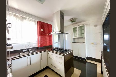 Apartamento à venda com 113m², 3 quartos e 3 vagas Apartamento à venda com 113m², 3 quartos e 3 vagasCozinha