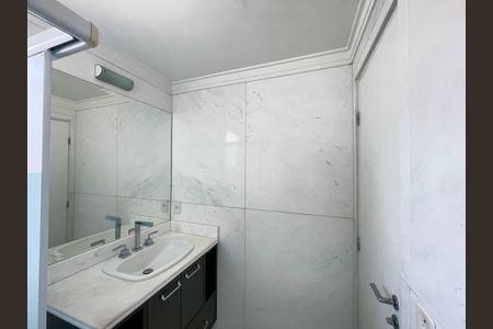 Apartamento à venda com 113m², 3 quartos e 3 vagas Apartamento à venda com 113m², 3 quartos e 3 vagasBanheiro 1