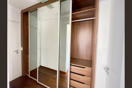 Apartamento à venda com 113m², 3 quartos e 3 vagas Apartamento à venda com 113m², 3 quartos e 3 vagasQuarto 3