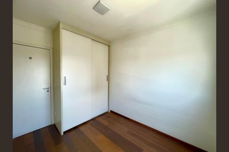 Apartamento à venda com 113m², 3 quartos e 3 vagas Apartamento à venda com 113m², 3 quartos e 3 vagasQuarto 2