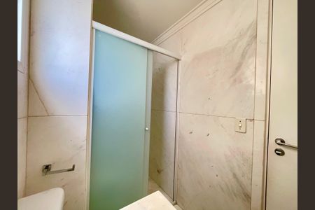 Apartamento à venda com 113m², 3 quartos e 3 vagas Apartamento à venda com 113m², 3 quartos e 3 vagasBanheiro 2