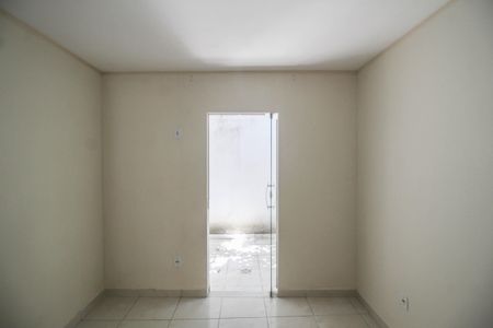 Quarto 1 de casa para alugar com 1 quarto, 50m² em São Geraldo, Nova Iguaçu