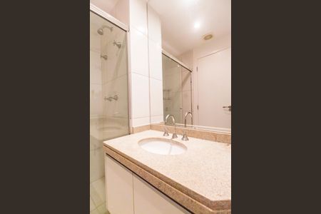 Apartamento para alugar com 74m², 2 quartos e 2 vagasBanheiro 2