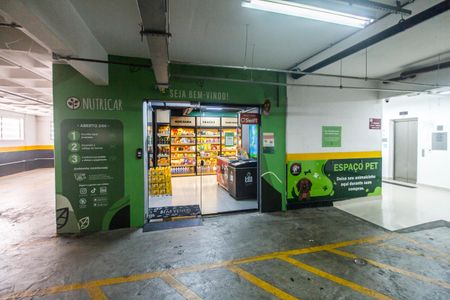 Apartamento para alugar com 74m², 2 quartos e 2 vagasMercado