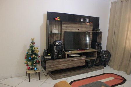 Sala de casa à venda com 4 quartos, 191m² em Jardim Santa Cecilia, Guarulhos
