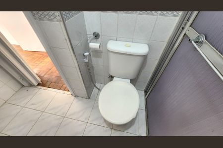 Apartamento para alugar com 48m², 1 quarto e 1 vaga Apartamento para alugar com 48m², 1 quarto e 1 vagaDetalhe do banheiro