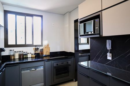 Apartamento para alugar com 110m², 3 quartos e 3 vagasCozinha