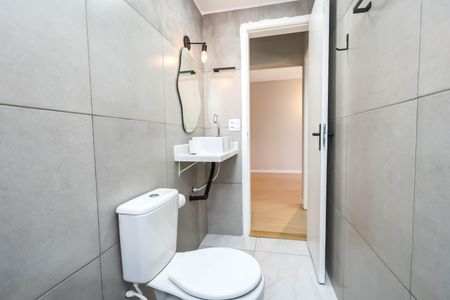 Apartamento à venda com 63m², 2 quartos e 1 vaga Apartamento à venda com 63m², 2 quartos e 1 vagaBanheiro