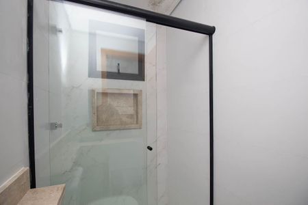 Apartamento à venda com 43m², 2 quartos e sem vaga Apartamento à venda com 43m², 2 quartos e sem vagaBanheiro