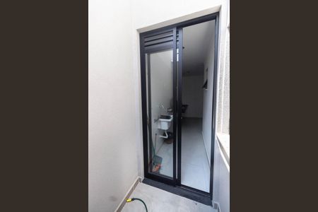 Apartamento à venda com 46m², 2 quartos e sem vaga Apartamento à venda com 46m², 2 quartos e sem vagaÁrea de serviço