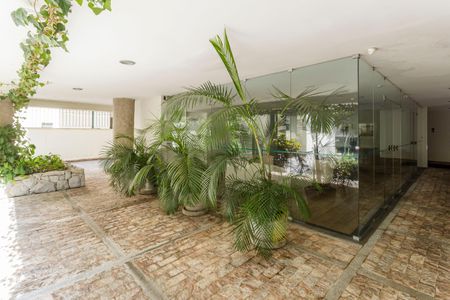 Apartamento à venda com 82m², 2 quartos e sem vagaÁrea comum
