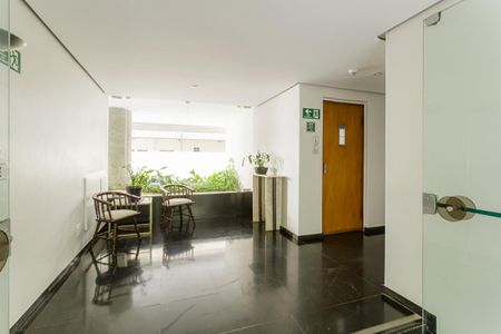 Apartamento à venda com 82m², 2 quartos e sem vagaHall social
