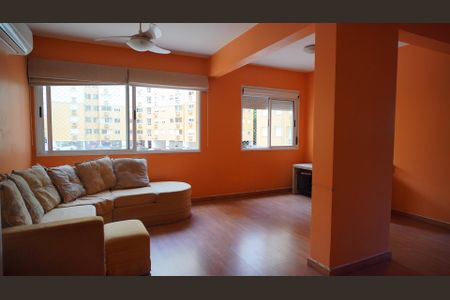 Sala  de apartamento para alugar com 2 quartos, 70m² em Partenon, Porto Alegre