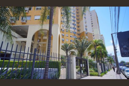Apartamento para alugar com 70m², 2 quartos e 1 vaga Apartamento para alugar com 70m², 2 quartos e 1 vagaFachada