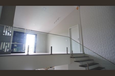 Casa à venda com 230m², 3 quartos e 2 vagas Casa à venda com 230m², 3 quartos e 2 vagasSala