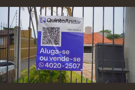 Casa à venda com 230m², 3 quartos e 2 vagas Casa à venda com 230m², 3 quartos e 2 vagasPlaca