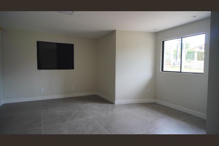 Casa à venda com 230m², 3 quartos e 2 vagas Casa à venda com 230m², 3 quartos e 2 vagasEscritório