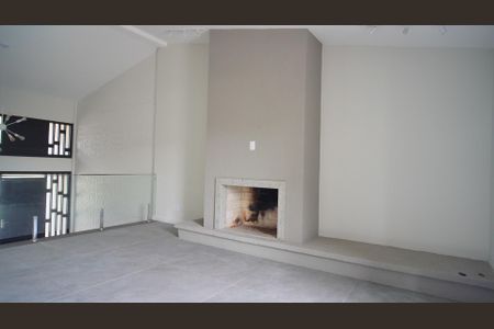 Casa à venda com 230m², 3 quartos e 2 vagas Casa à venda com 230m², 3 quartos e 2 vagasSala lareira