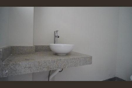 Casa à venda com 230m², 3 quartos e 2 vagas Casa à venda com 230m², 3 quartos e 2 vagasBanheiro 3