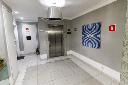 Apartamento para alugar com 105m², 3 quartos e 2 vagas Apartamento para alugar com 105m², 3 quartos e 2 vagasHall de entrada