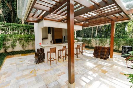 Apartamento para alugar com 105m², 3 quartos e 2 vagas Apartamento para alugar com 105m², 3 quartos e 2 vagasÁrea comum - Churrasqueira