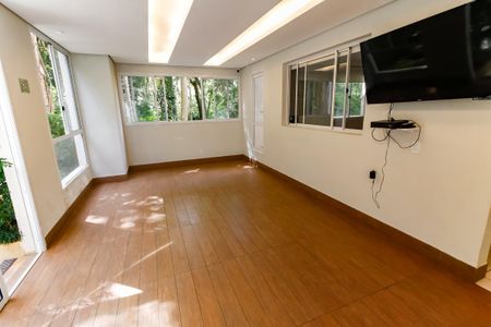 Apartamento para alugar com 105m², 3 quartos e 2 vagas Apartamento para alugar com 105m², 3 quartos e 2 vagasÁrea comum - Salão de festas