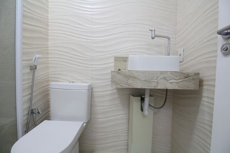 Apartamento para alugar com 105m², 2 quartos e 2 vagasBanheiro