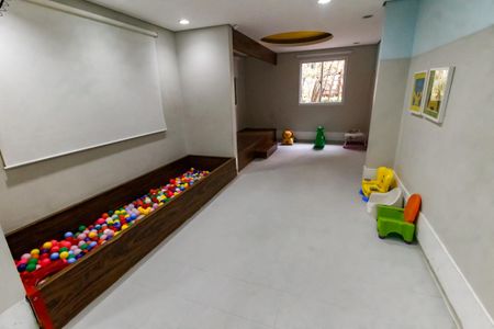 Apartamento para alugar com 105m², 3 quartos e 2 vagas Apartamento para alugar com 105m², 3 quartos e 2 vagasBrinquedoteca