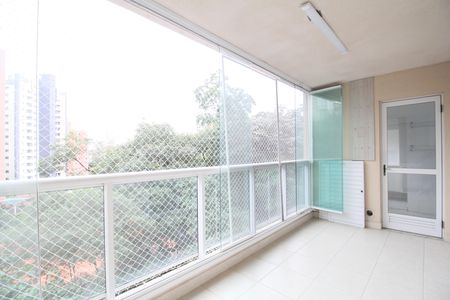 Varanda Sala de apartamento para alugar com 2 quartos, 105m² em Jardim Vazani, São Paulo