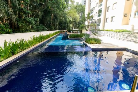 Apartamento para alugar com 105m², 3 quartos e 2 vagas Apartamento para alugar com 105m², 3 quartos e 2 vagasÁrea comum - Piscina