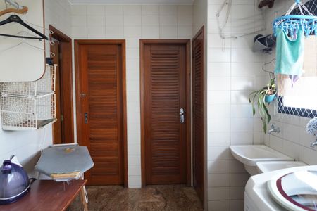 Apartamento à venda com 274m², 4 quartos e 4 vagasÁrea de Serviço