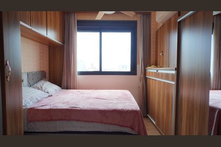 Quarto 1 de apartamento para alugar com 2 quartos, 72m² em Azenha, Porto Alegre