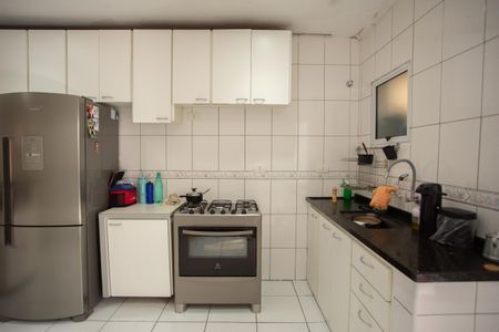 Casa à venda com 300m², 3 quartos e 6 vagasCOZINHA