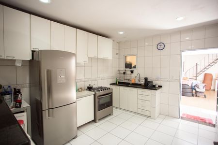 Casa à venda com 300m², 3 quartos e 6 vagasCOZINHA