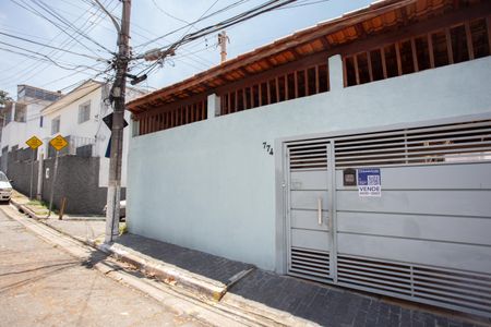 Casa à venda com 300m², 3 quartos e 6 vagasFACHADA
