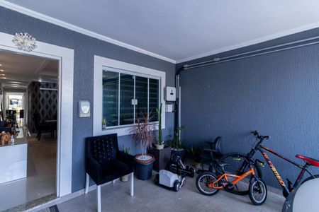 Casa à venda com 147m², 3 quartos e 3 vagasEntrada 