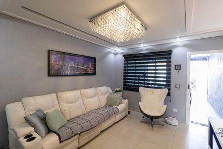 Casa à venda com 147m², 3 quartos e 3 vagasSala